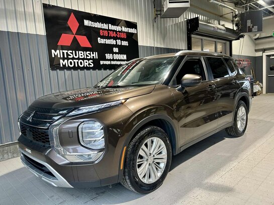 Mitsubishi Outlander SE S-AWC 2022 Brun