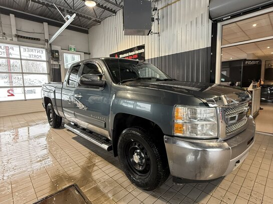 Chevrolet Silverado 1500 4 roues motrices, cabine allong&eacute;e, 143,5 po, &Eacute;dition Cheyenne LS 2012 Bleu